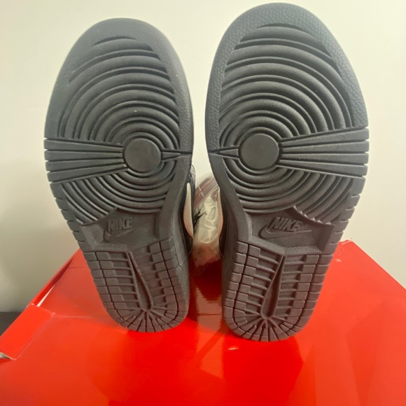 BRAND NEW!! Nike X Ricardo Tisci Dunk (BRAND NEW) - Picture 2 of 6